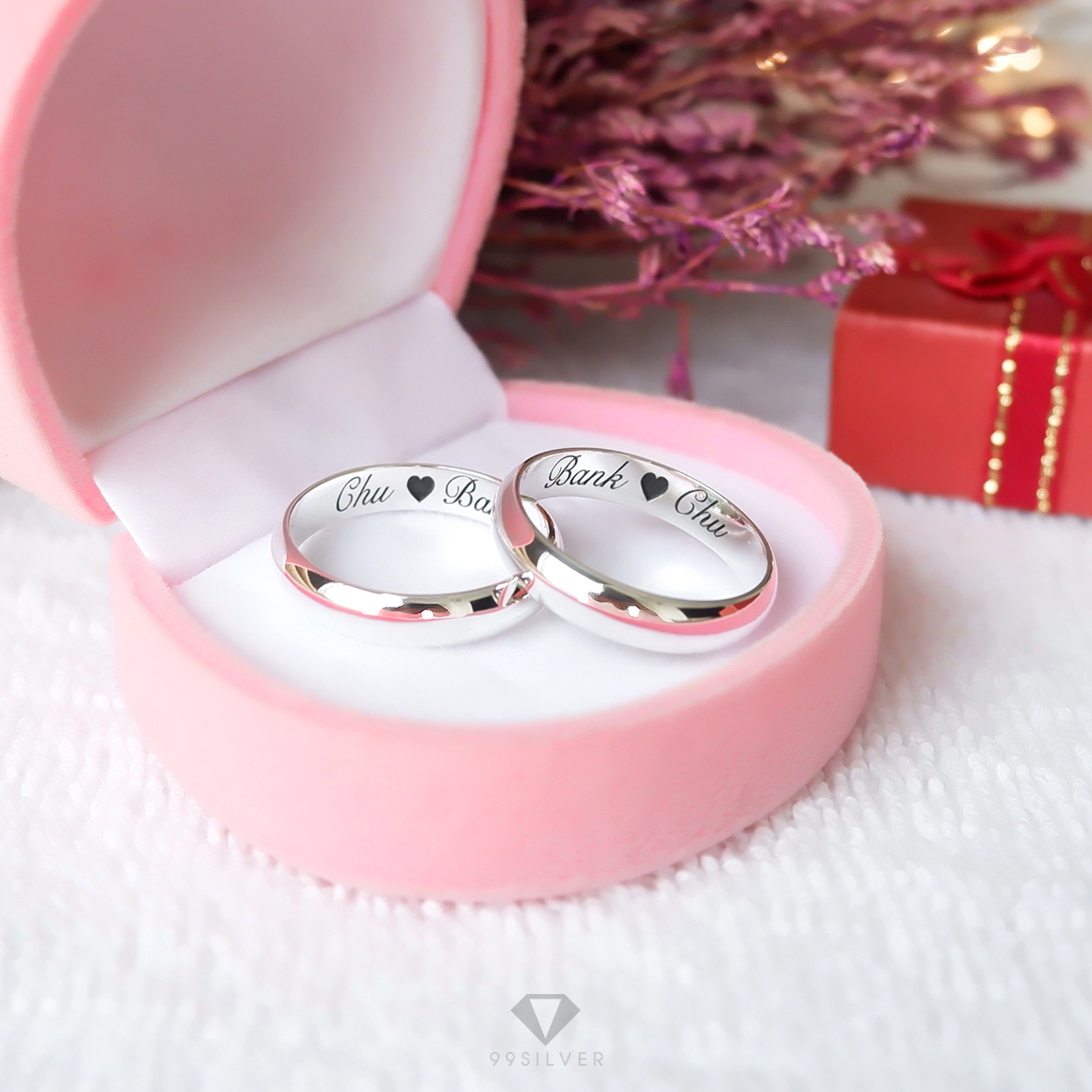Set แหวนคู่รักสองวง เงินแท้ผิวเงาทรงโค้ง หน้ากว้าง 4 มิลลิเมตร หนา 1.3 มิลลิเมตร