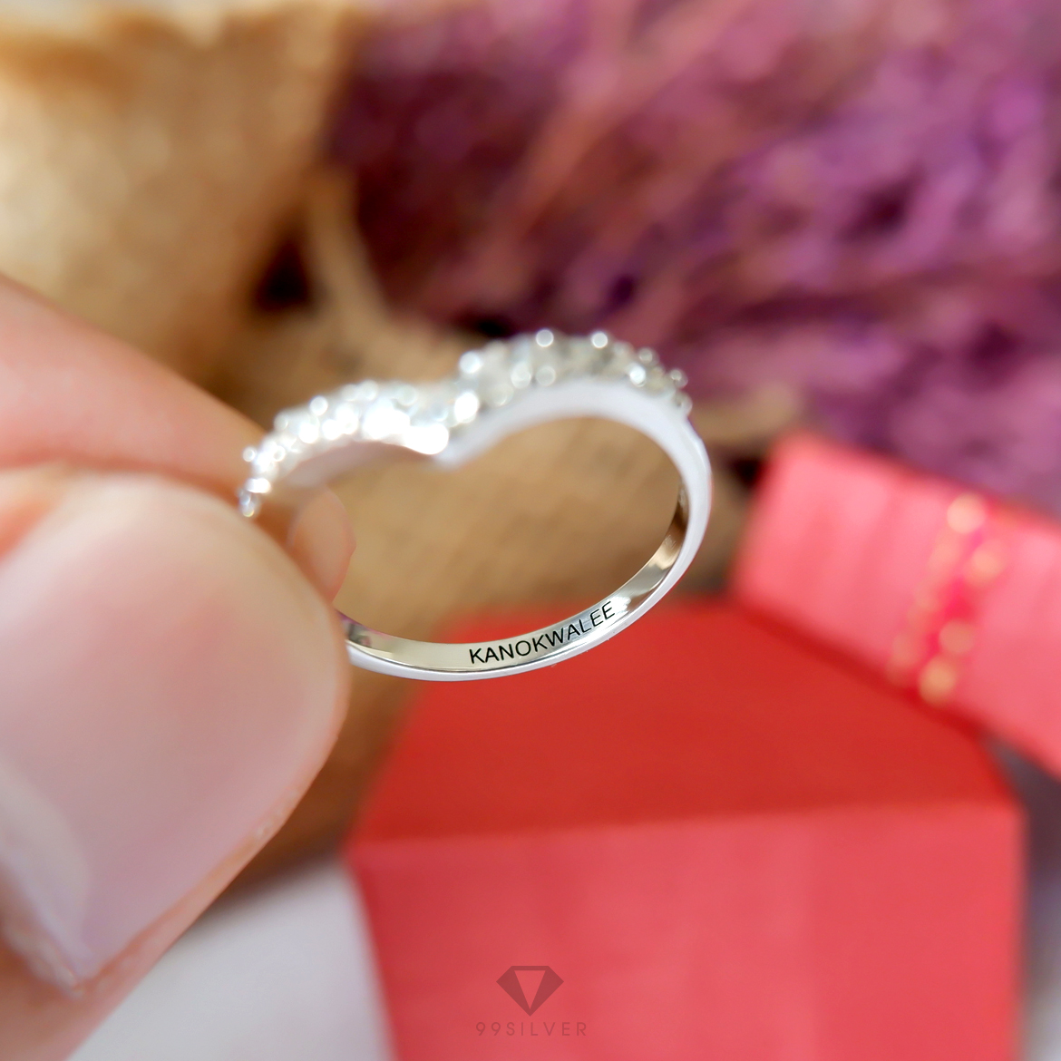 แหวนฝังเพชรแบบเรียบปลายแหลมทรงแหวนมงกุฎ หน้ากว้าง3 มิลลิเมตร