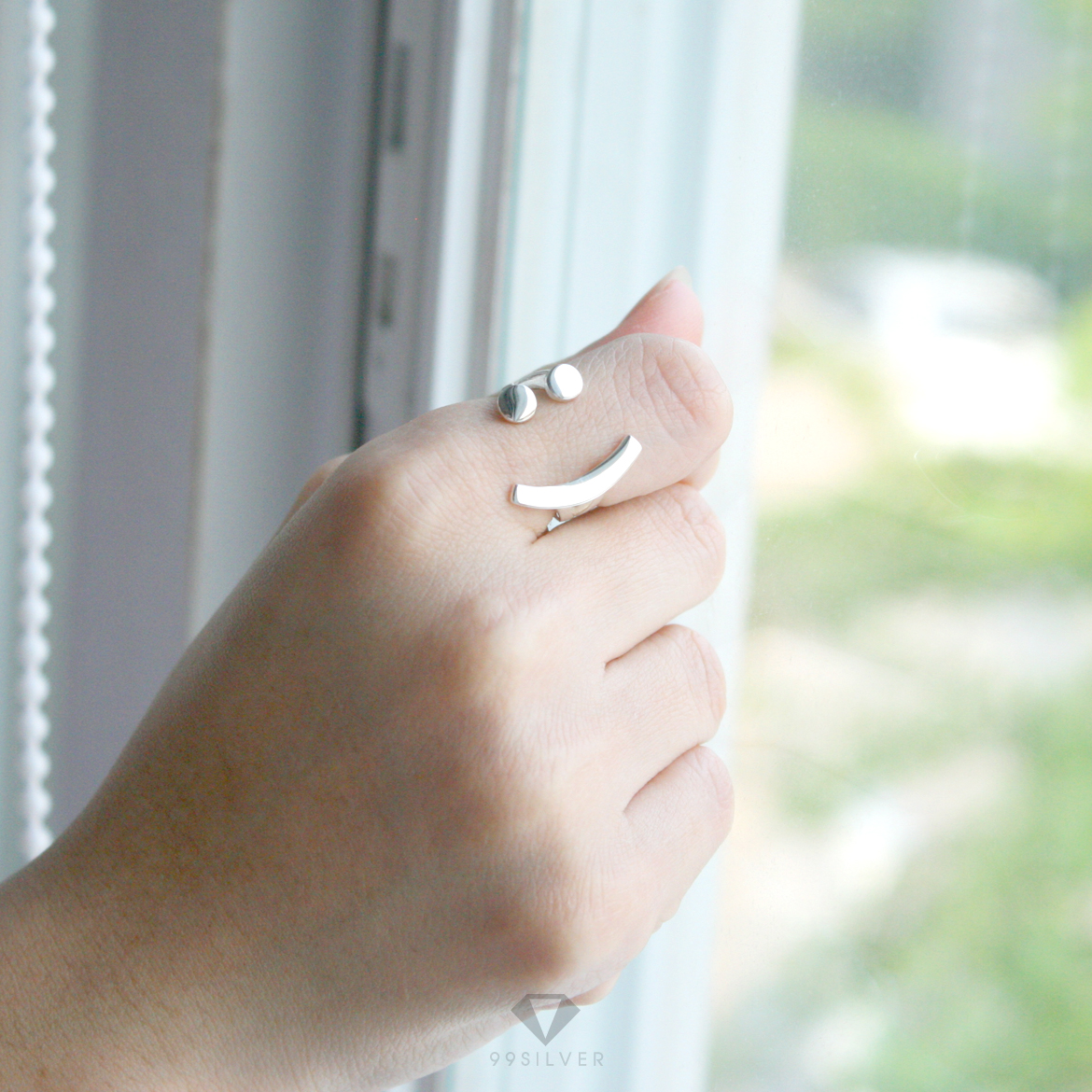 แหวนอีโม Emo Ring แฟชั่นน่ารักๆ เป็นรูปหน้ายิ้ม ตัวเรือนเปิด