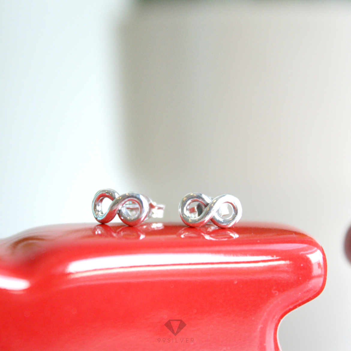 ต่างหูอินฟินิตี้ ขนาดเล็กแบบปักก้าน อินฟินิตี้ความหมายดีใส่ติดตัวง่ายๆสบายๆ