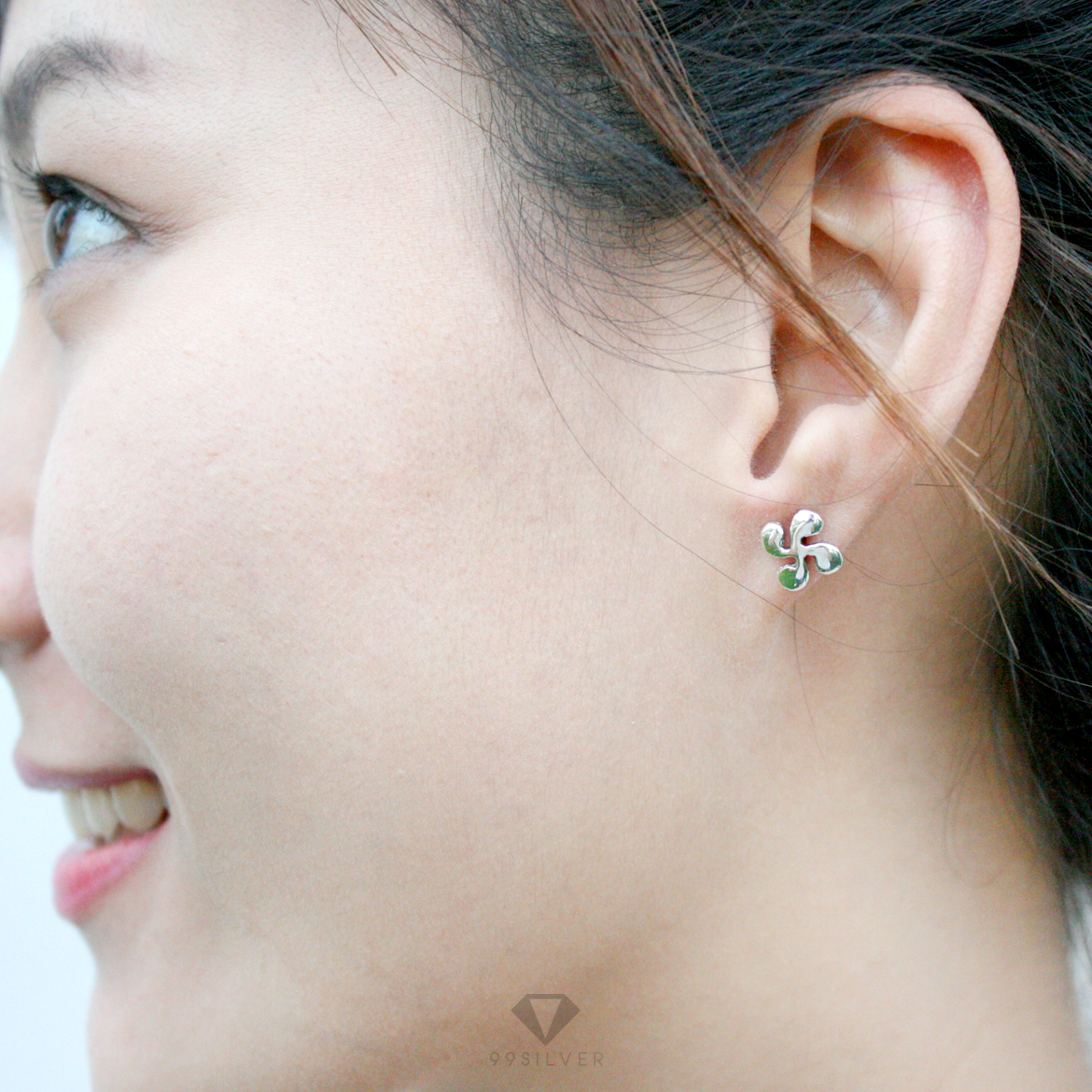 ต่างหูกังหันนำโชค แบบปักก้านหลัง ใส่ติดตัวเพื่อพัดสิ่งดีๆเข้ามาในชีวิต