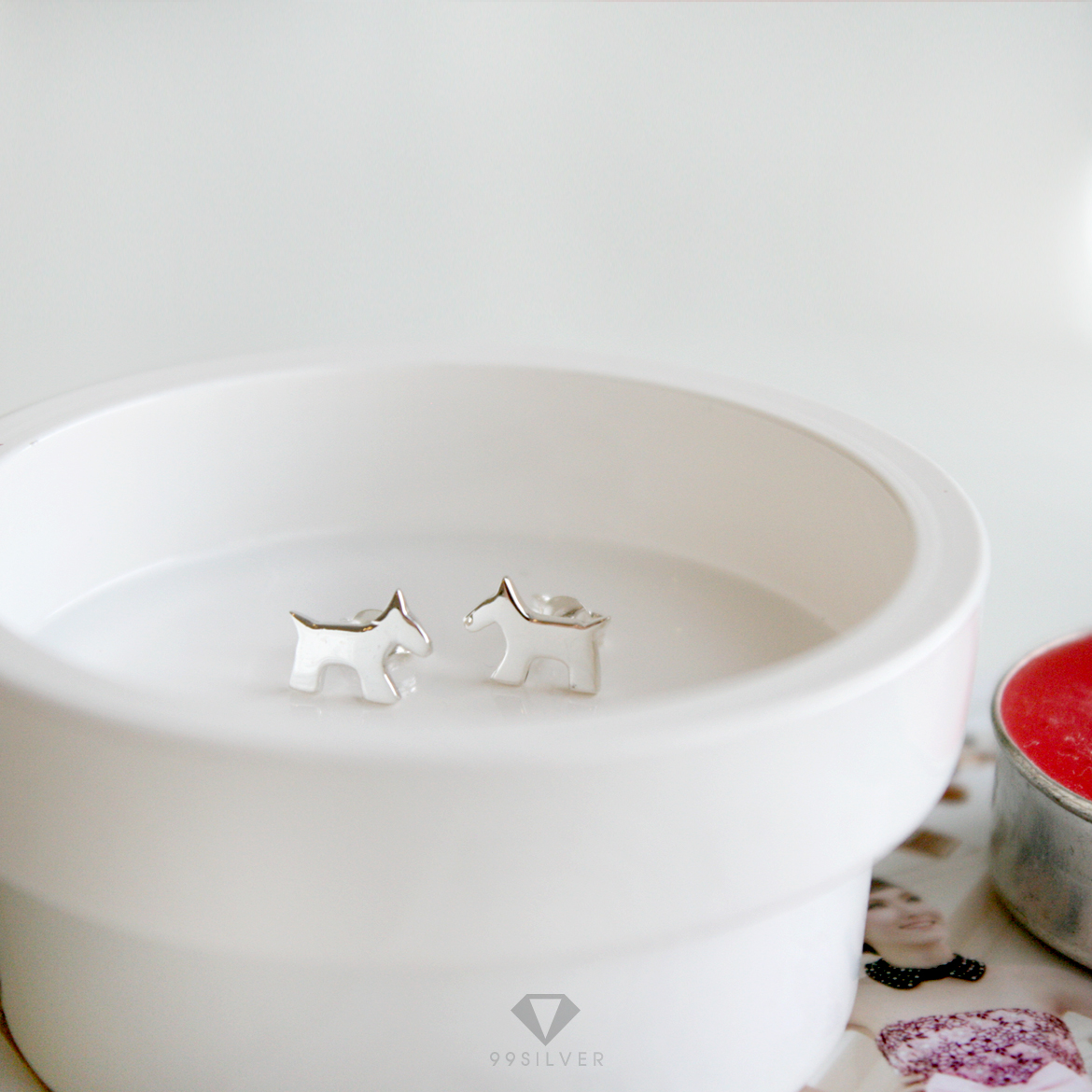 ต่างหูน้องหมา ปบบปักก้าน ตัวเล็กน่ารัก ผิวเรียบเงาแบบ minimal