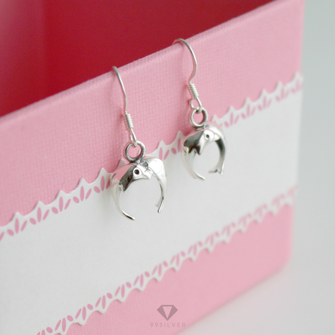 ต่างหูโลมาคู่รัก เป็น Set สองตัวต่อข้าง ต่างหูทรงห้อย