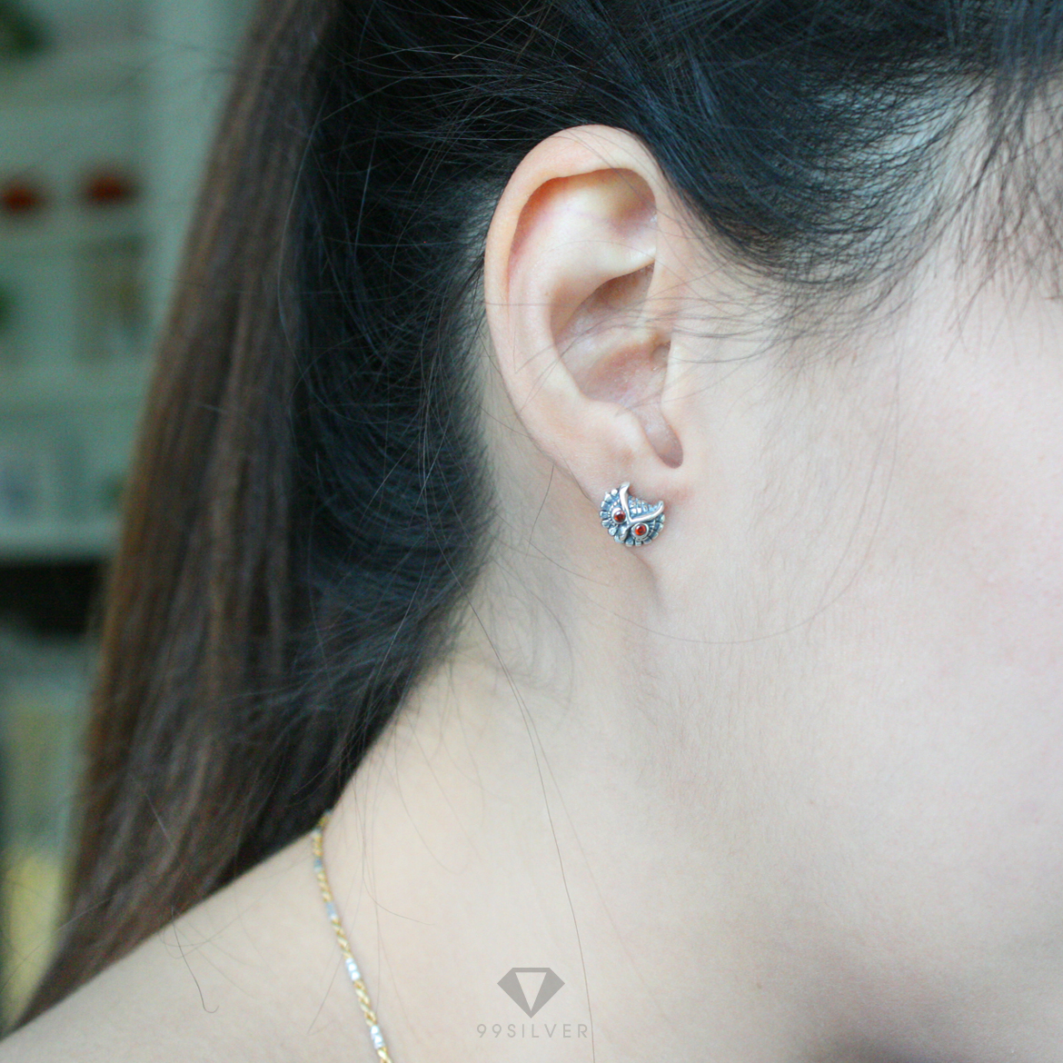 ต่างหูนกฮูก Fukurou ฟูกุเรียว ทรงปักก้าน ประดับเพชรที่ดวงตา