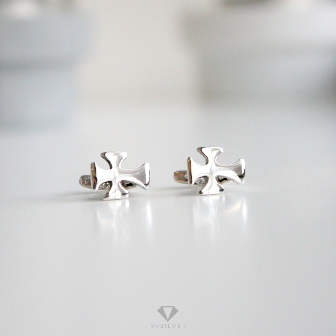 ต่างหูกางเขน แบบเสียบล๊อคเกี่ยวหลัง ตัวเรือนขัดเงา