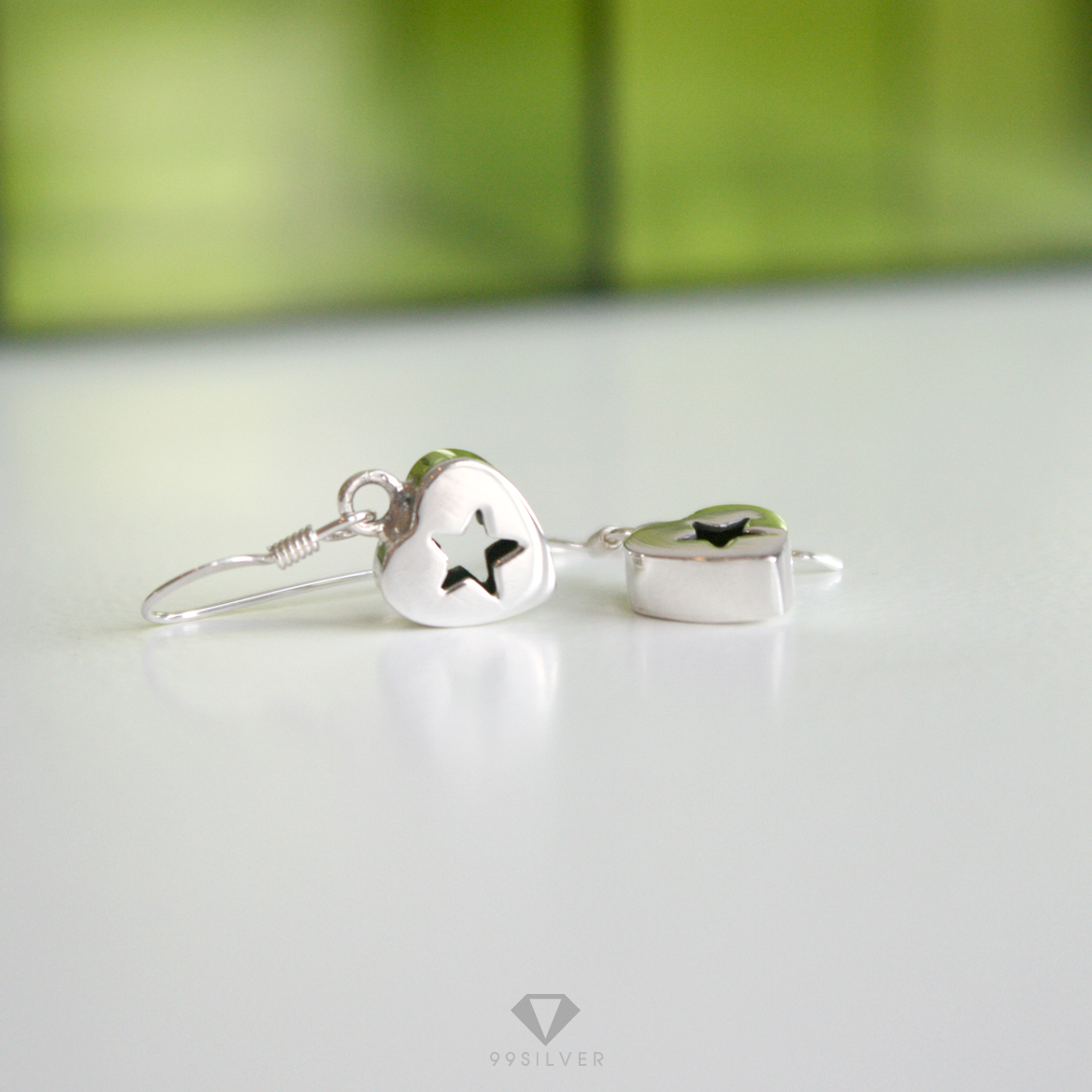 ต่างหูหัวใจ เจาะลายโปร่งเป็นรูปดาว ผิวเงา ทรงต่างหูแบบห้อย 