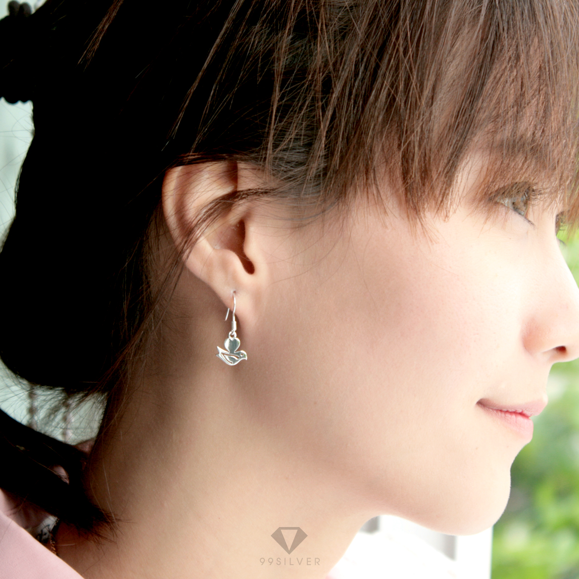 ต่างหูทรงนกคู่รักแบบห้อย ผิวต่างหูเจาะลายโปร่ง ผิวขัดเงาสวยงาม