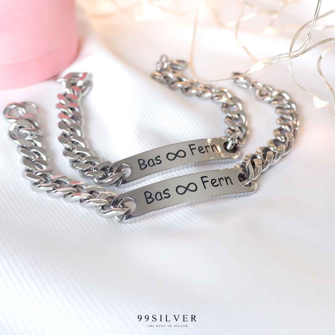 สร้อยข้อมือสแตนเลส ทรงหน้าเลสขนาด 9x35 มิลลิเมตร สีเงิน