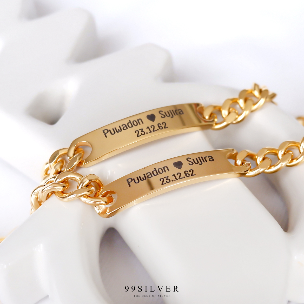 สร้อยข้อมือสแตนเลส ทรงหน้าเลสขนาด 9x35 มิลลิเมตร สีทอง