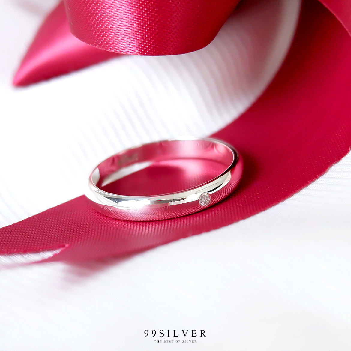 แหวนเงินแท้หน้าโค้ง 3 มม. ฝังเพชร cz swiss แท้ ตัวเรือนขัดเงาสวยงาม