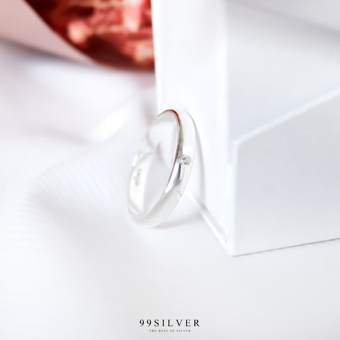 แหวนเงินแท้หน้าโค้ง 3 มม. ฝังเพชร cz swiss แท้ ตัวเรือนขัดเงาสวยงาม