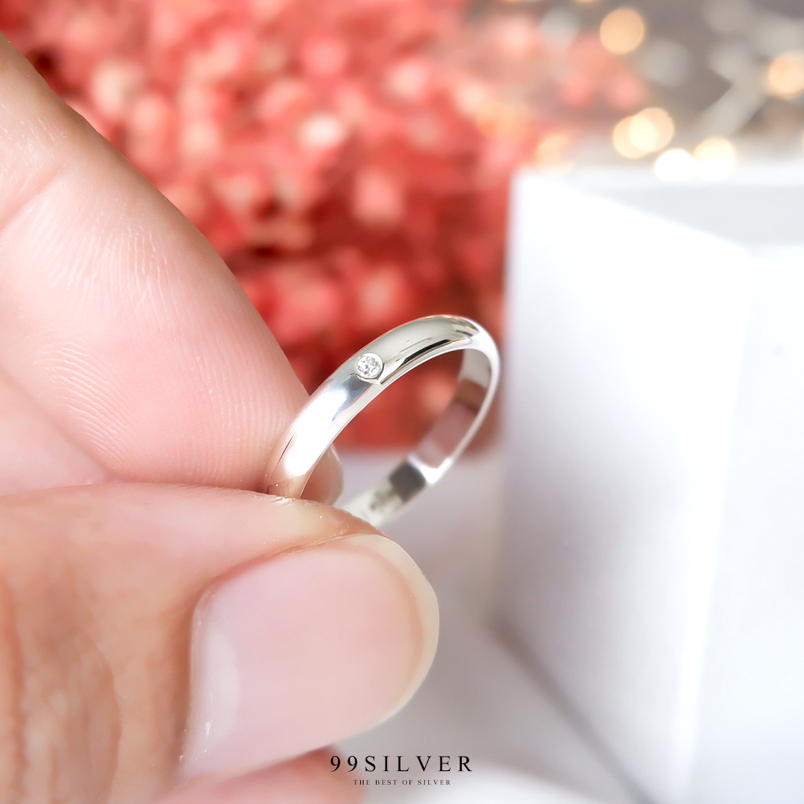 แหวนเงินแท้หน้าโค้ง 3 มม. ฝังเพชร cz swiss แท้ ตัวเรือนขัดเงาสวยงาม