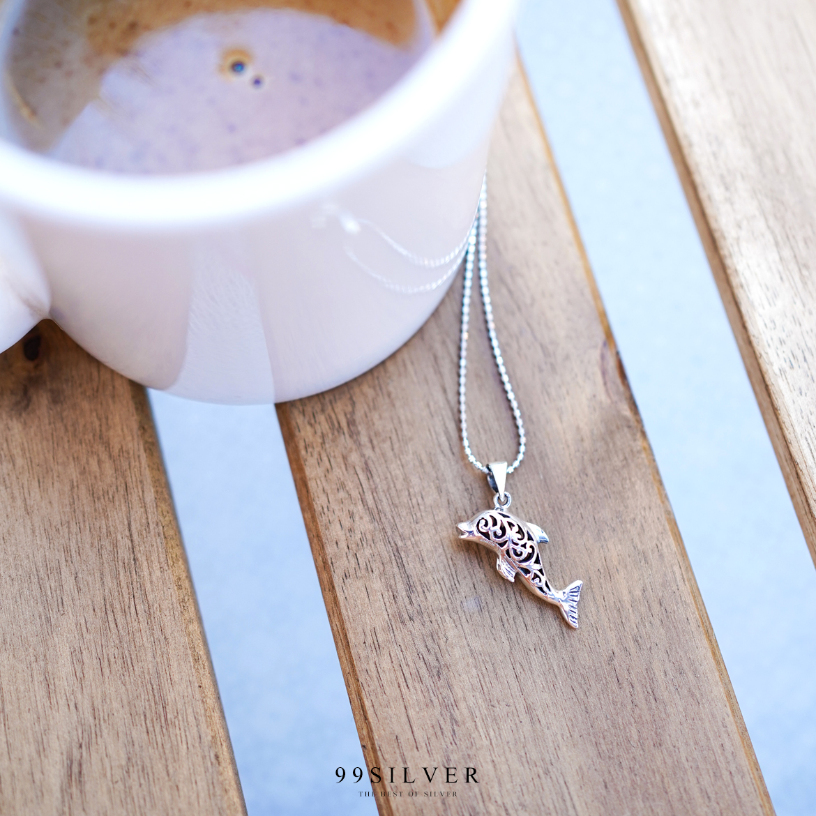 จี้โลมาผิวเงา เรือนโปร่งเจาะลายน่ารัก เงินแท้ทั้งชิ้น