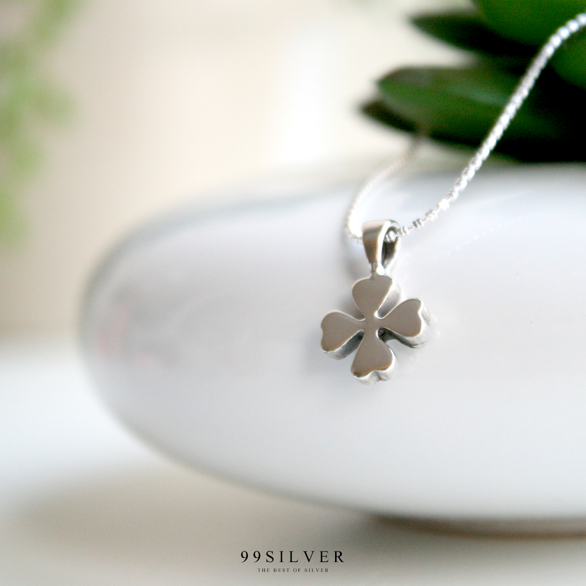 จี้ใบ Clover 4 แฉกแห่งความโชคดี เรือนเงินแท้