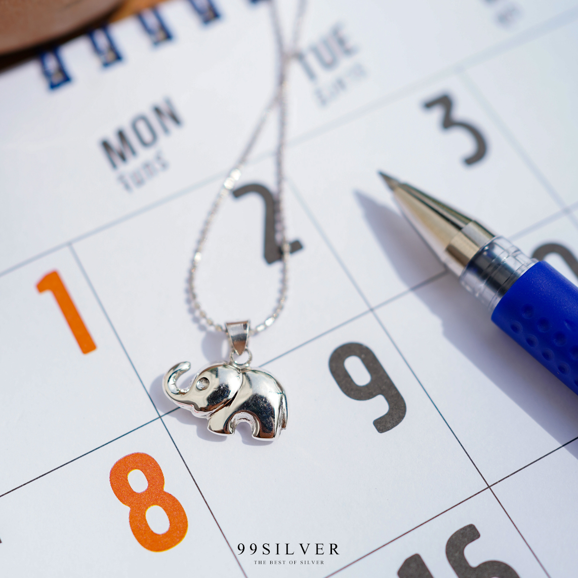 จี้ช้าง ตัวอ้วนน่ารัก งวงตวัดขึ้นสวยงาม เรือนเงินแท้