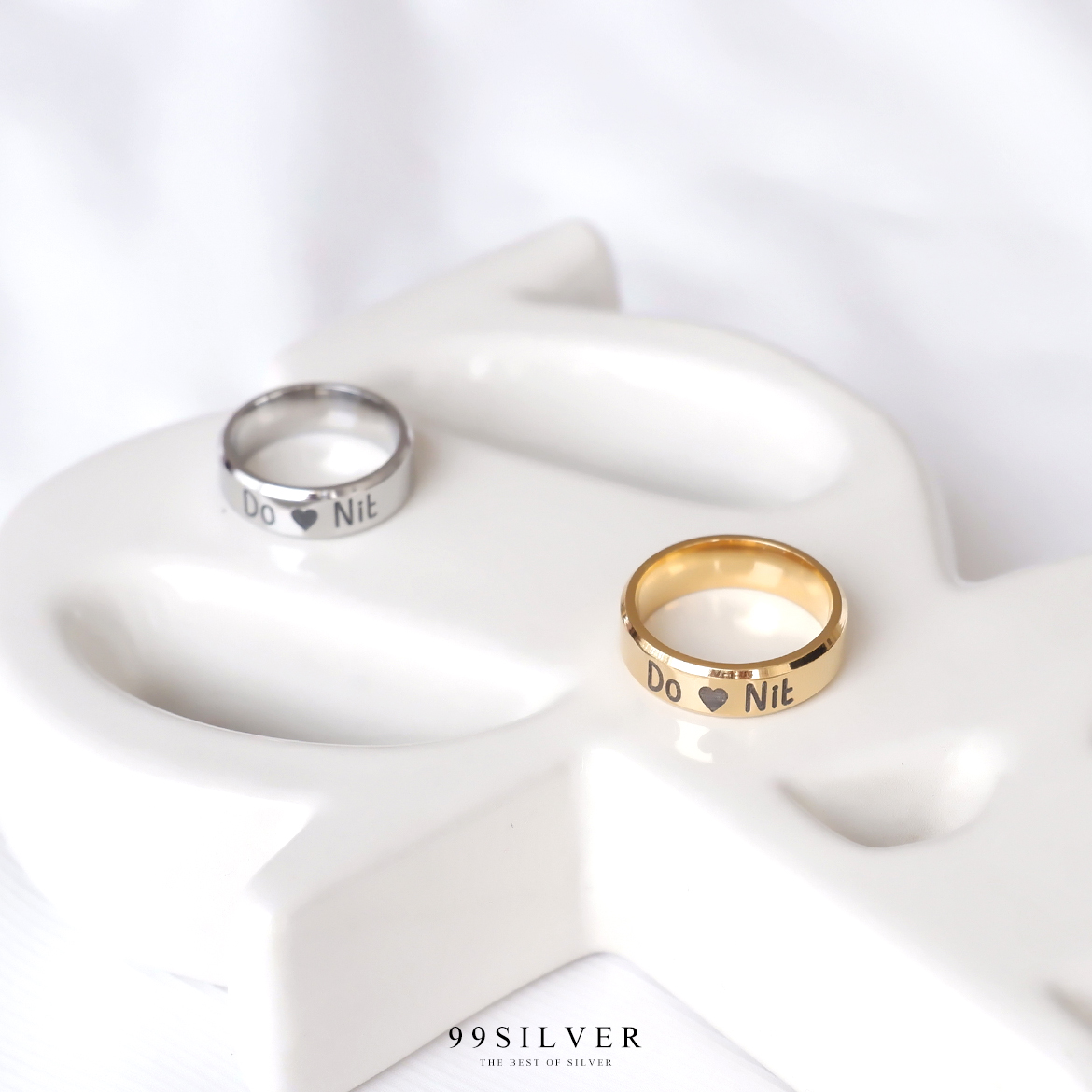 แหวนคู่ สแตนเลสแท้หน้ากว้าง 6 มิลลิเมตร ขอบลดมุมตัด เรือนเงินและทอง