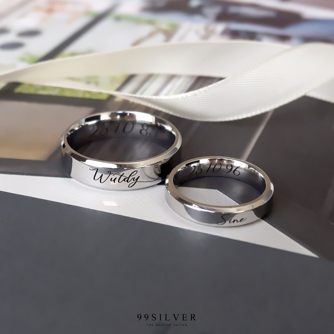 แหวนคู่ สแตนเลสแท้หน้ากว้าง 4 และ 6 มิลลิเมตร ขอบลดมุมตัด เรือนสีเงิน