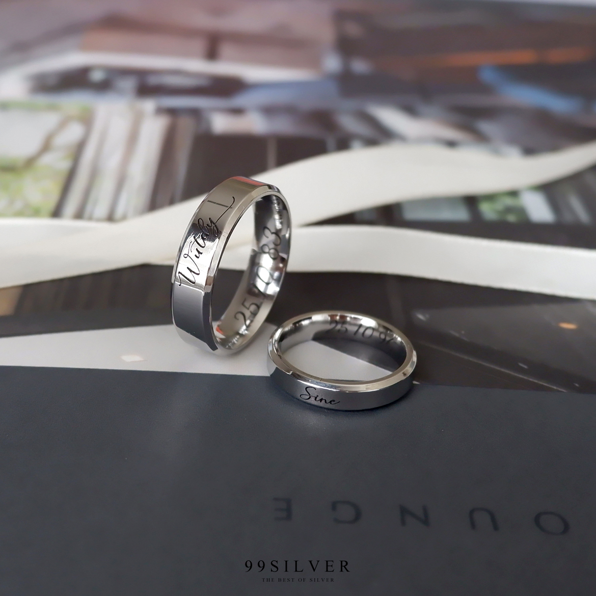 แหวนคู่ สแตนเลสแท้หน้ากว้าง 4 และ 6 มิลลิเมตร ขอบลดมุมตัด เรือนสีเงิน