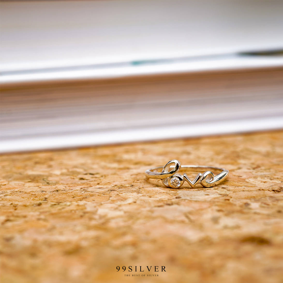 แหวน Love ประดับ Cz Swiss แท้ 1 เม็ด ตัวเรือนเงินแท้ดัดเป็นอักษรสวยงาม