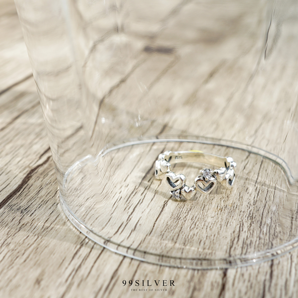 แหวนหัวใจแบบโปร่งประดับ Cz Swiss แท้ ตัวเรือนเงินแท้ทั้งวงฝังแบบหนามเตย