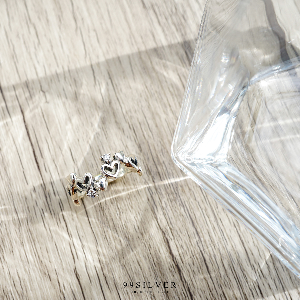 แหวนหัวใจแบบโปร่งประดับ Cz Swiss แท้ ตัวเรือนเงินแท้ทั้งวงฝังแบบหนามเตย