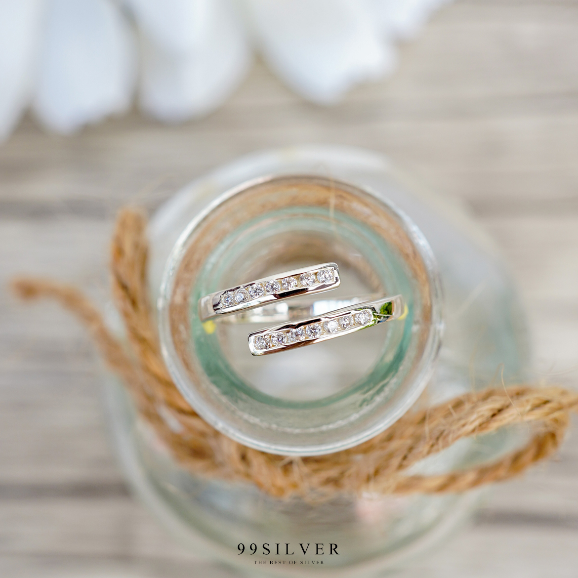 แหวนเพชรทรงไขว้ ตัวเรือนเงินแท้ฝังด้วย Cz Swiss สีขาว ดีไซร์สวยใส่ง่าย