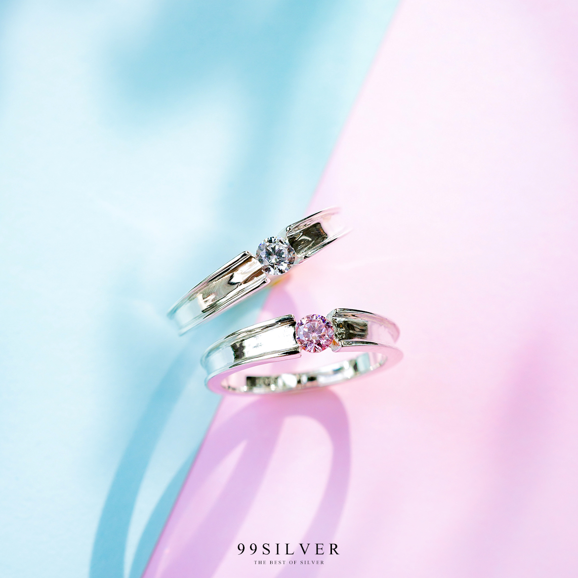 แหวนเงินแท้ตัวเรือนยกขอบกว้าง 3-4 มิลลิเมตร ฝังเพชร 1 เม็ด ทรงกลม 