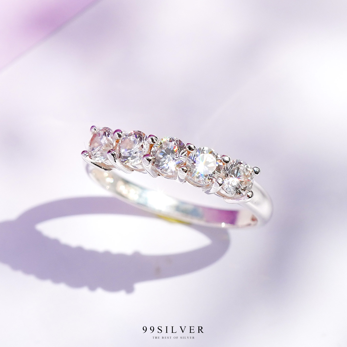 แหวนเงินแท้ ประดับเพชร CZ Swiss แท้ขนาด 3.5 มิลลิเมตร 5 เม็ดชู