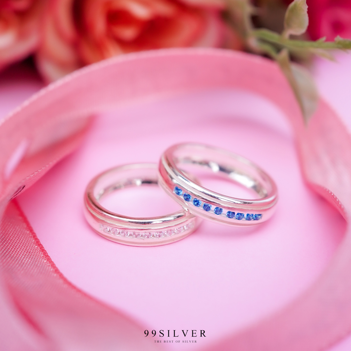 แหวนเงินแท้ประดับเพชร Cz Swiss เม็ดเล็กเรียง ตัวเรือนขอบเซาะร่องเว้าใน