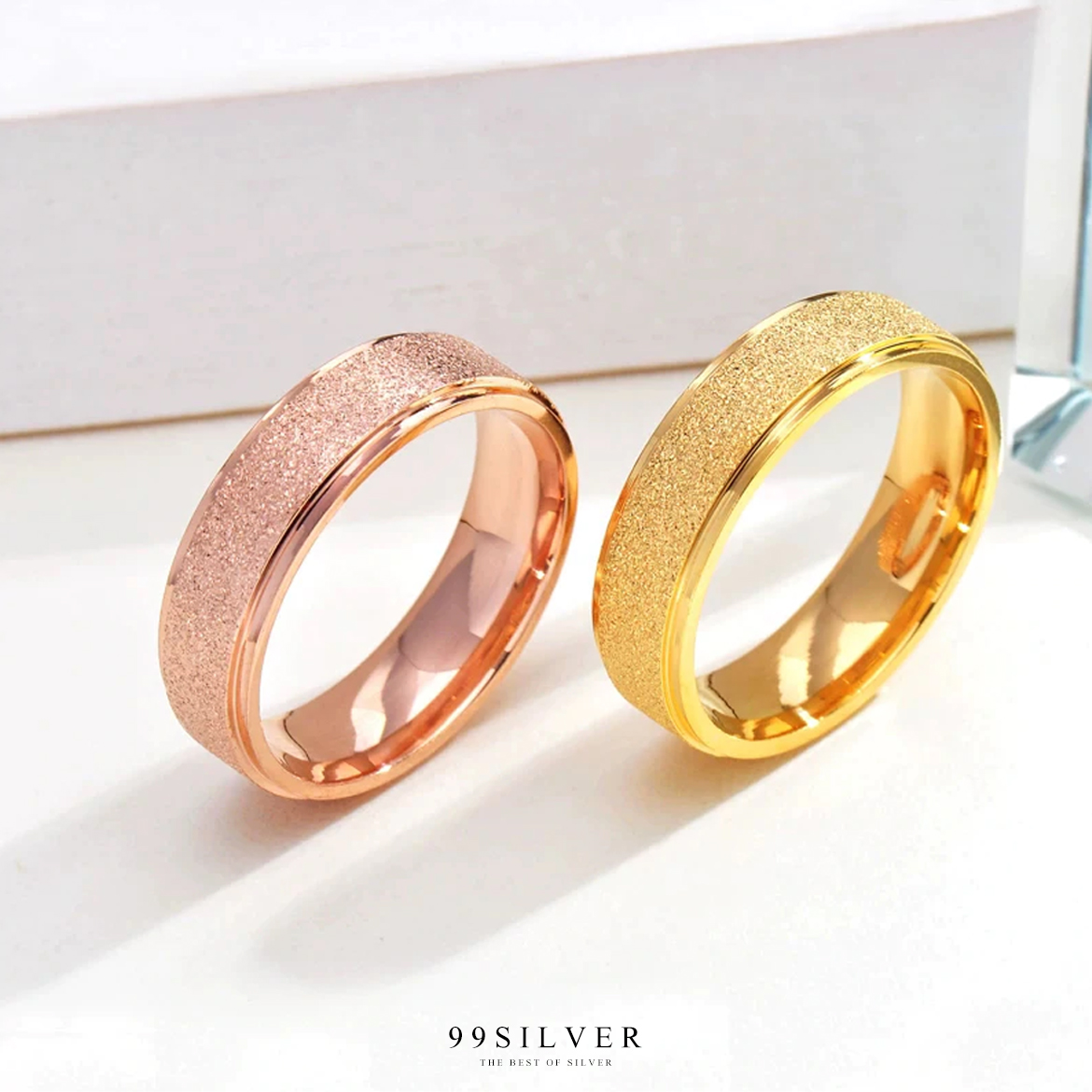 แหวนสแตนเลสแท้หน้ากว้าง 6 มิลลิเมตร ขอบละระดับ ผิวประกายกริตเตอร์