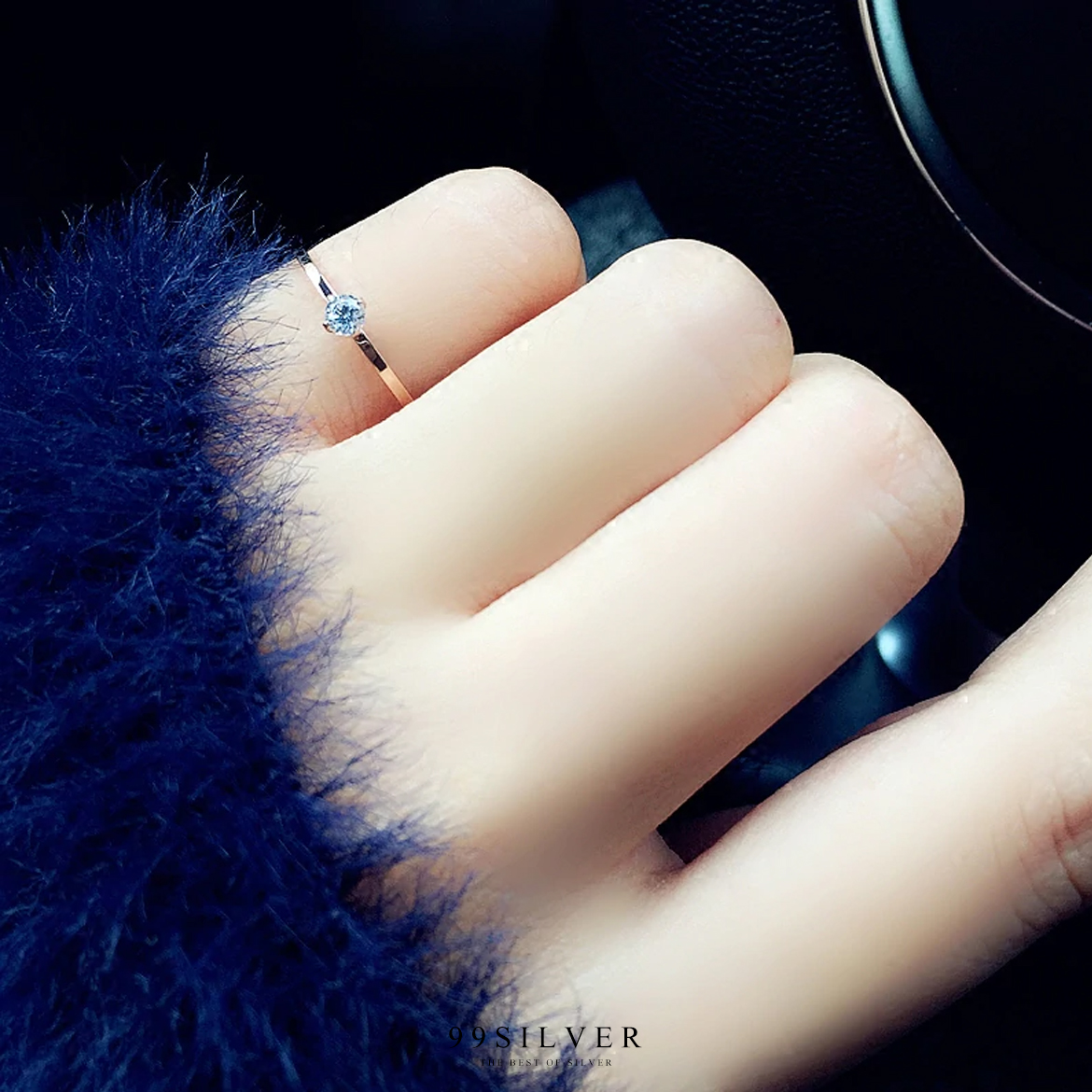 แหวนสแตนเลสแท้ชุบพิ้งโกลประดับเพชร Cz Swiss แท้ 1 เม็๋ด แบบชู ก้านจิ๋ว 1 มิลลิเมตร 