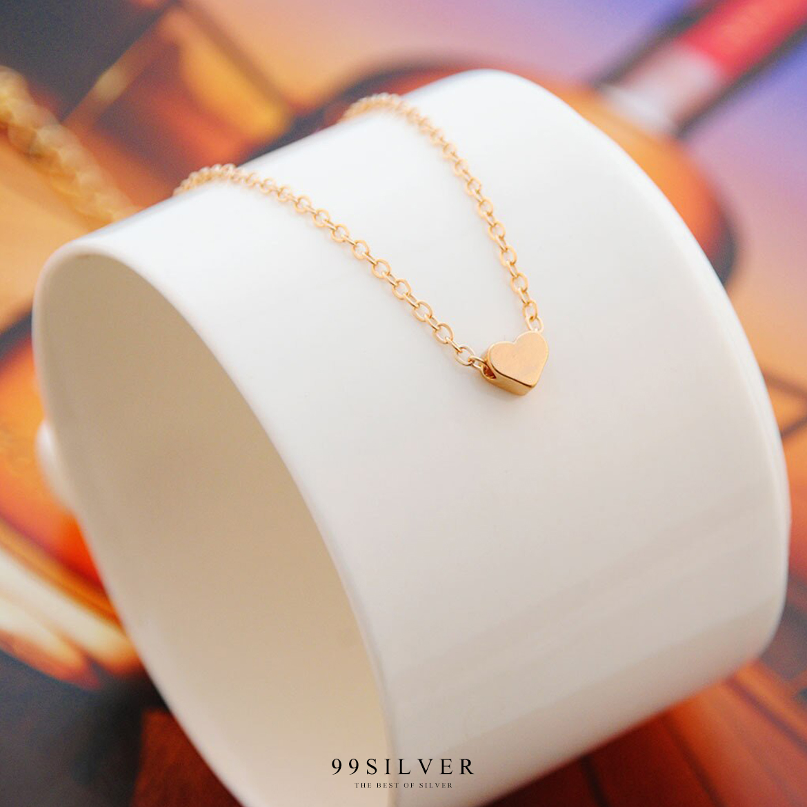 สร้อยคอสแตนเลสพร้อมจี้หัวใจจิ๋ว จี้เป็นชาร์มร้อยสร้อยผ่านกลาง สามารถสลักอักษรได้