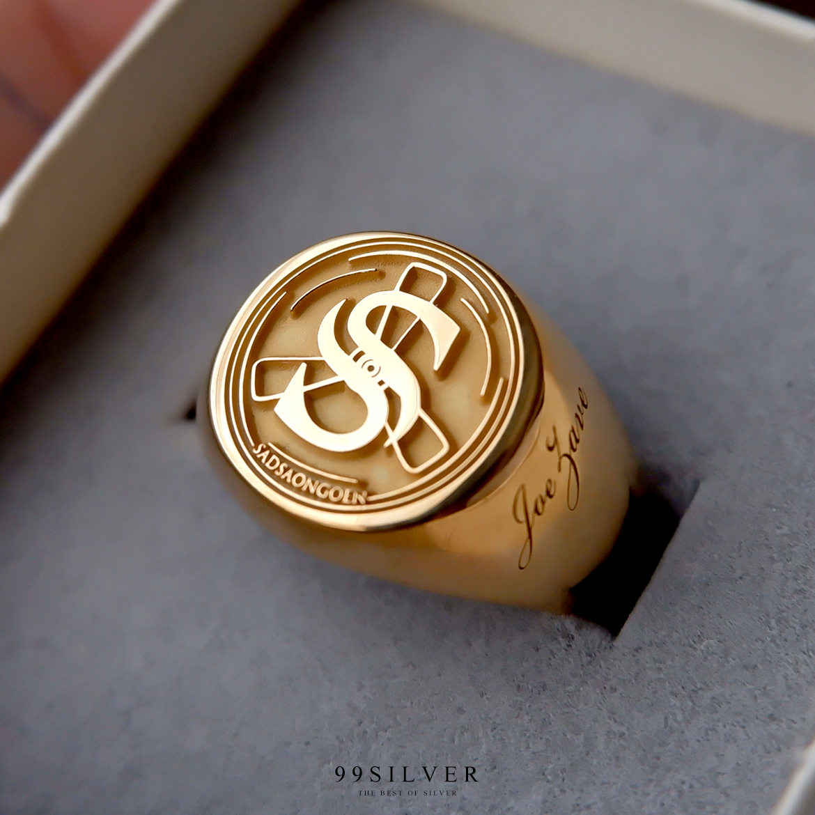 แหวน Signet Ring ออกแบบได้เองตามที่ต้องการ ตัวเรือนหน้ากลม 14x14 มิลลิเมตร