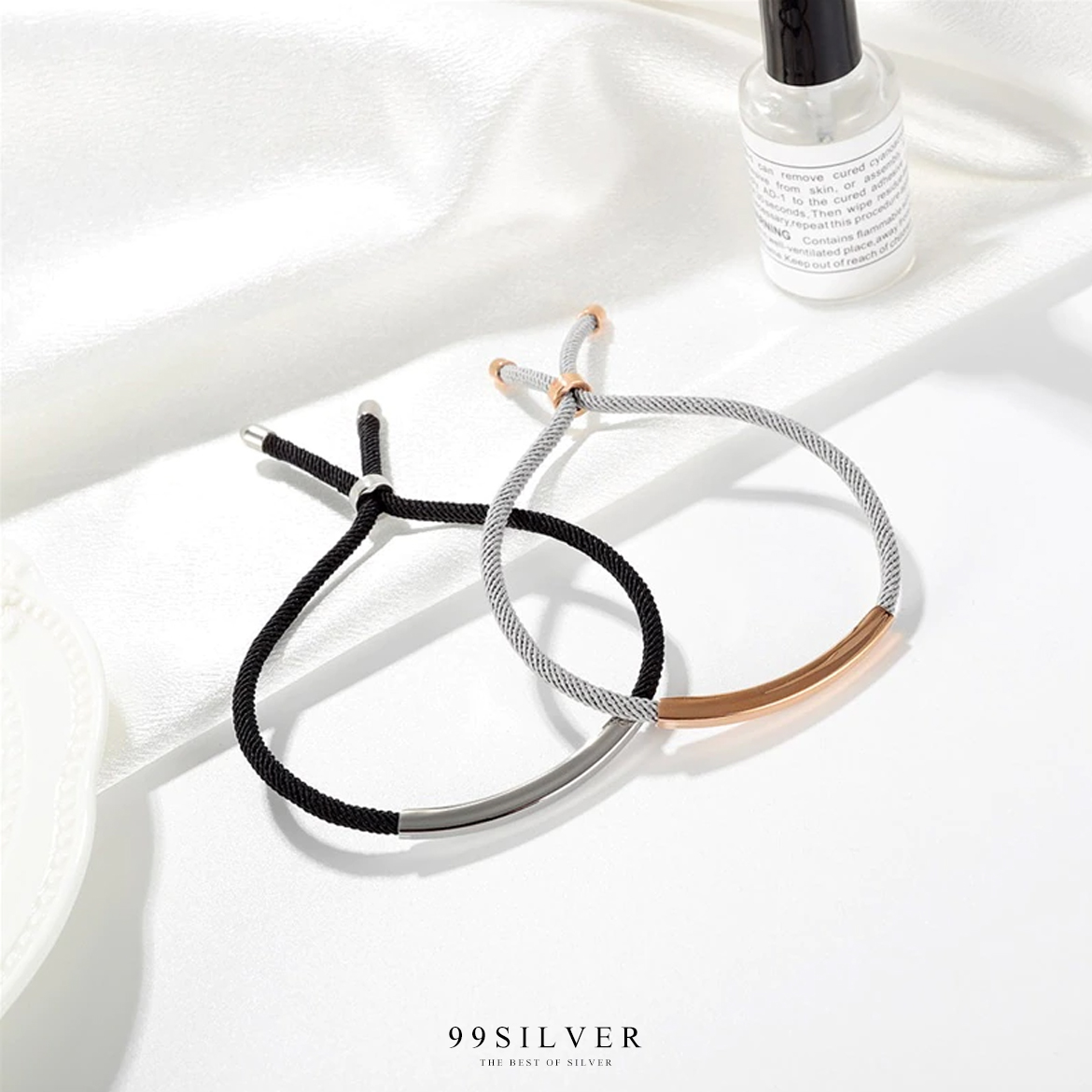 สร้อยข้อมือเชือกมิลานอย่างดี หน้าสแตนเลสแท้สลักชื่อได้ พร้อมปลายเชือกเข้าปมอย่างดี