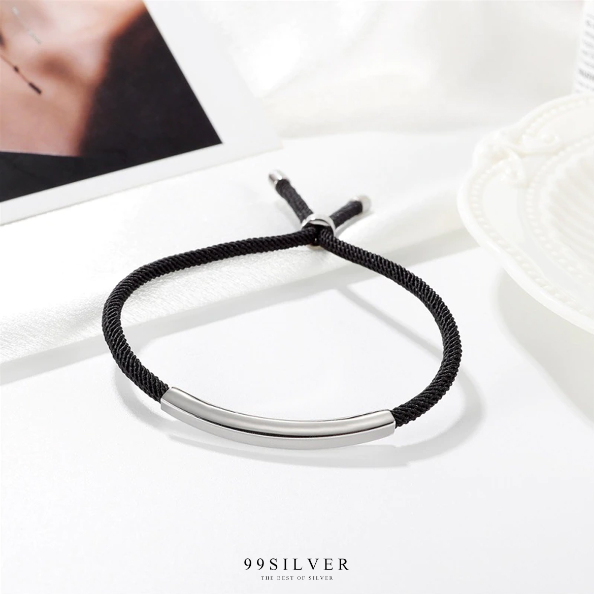 สร้อยข้อมือเชือกมิลานอย่างดี หน้าสแตนเลสแท้สลักชื่อได้ พร้อมปลายเชือกเข้าปมอย่างดี