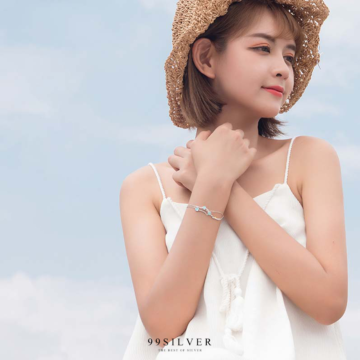 สร้อยข้อมือแห่งท้องทะเล ทำเหมือนเป็นฟองอากาศจากปลาโลมาเวลาเปล่งเสียงร้องเพลง