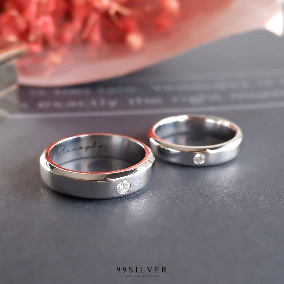 แหวนคู่รักลดขอบฝังเพชรวงละ 1 เม็ด หน้าแหวน 4 และ 6 มิลลิเมตร