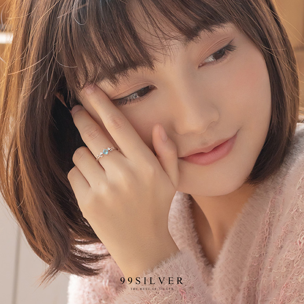 แหวนคู่รัก Magic color stone ฝังด้วยนิลดำและสีฟ้า clear crystal blue