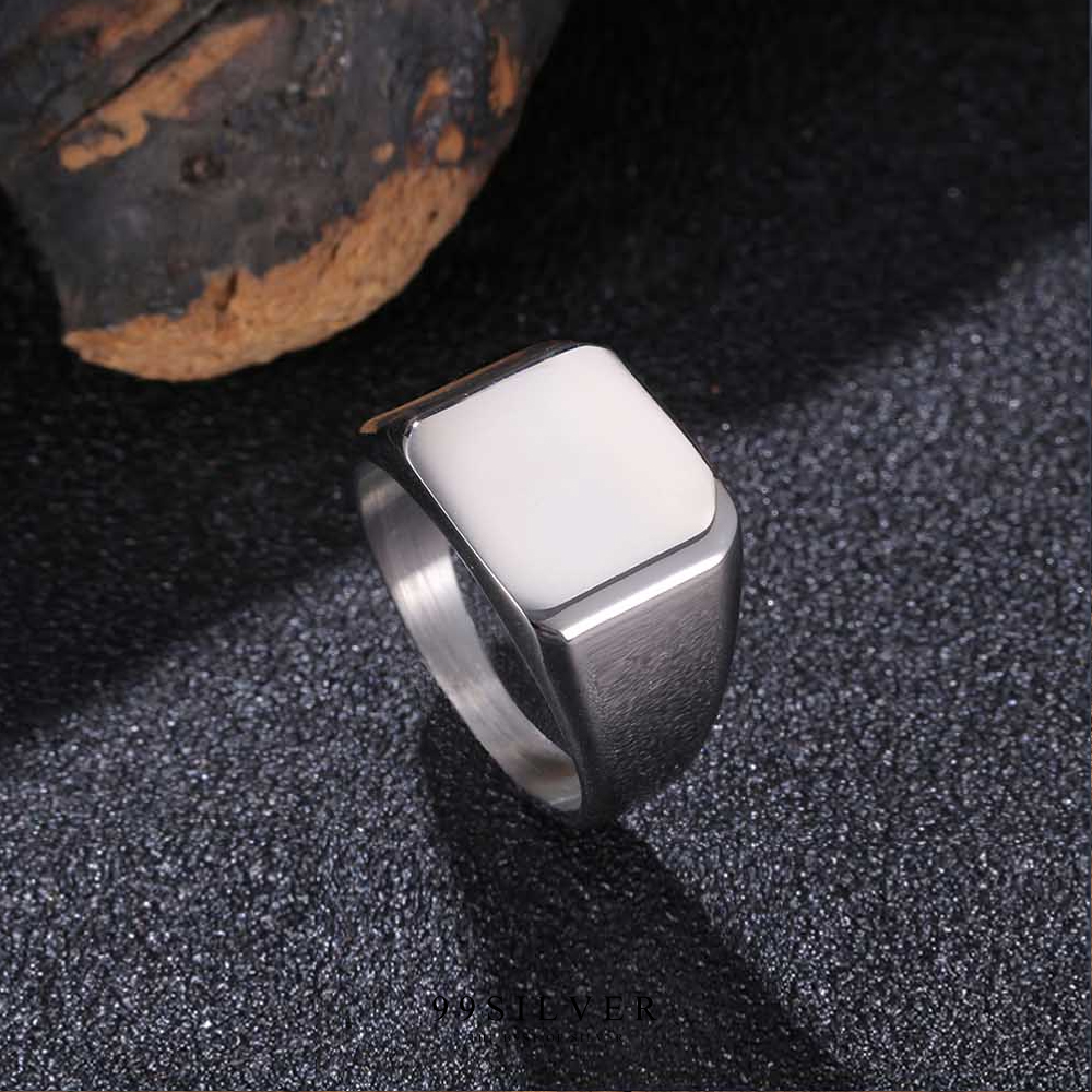 แหวน Signet Ring เนื้อแตนเลสแท้ผิวเงาวาว ขอบลบมุม หน้าแหวน 15x17 มม.