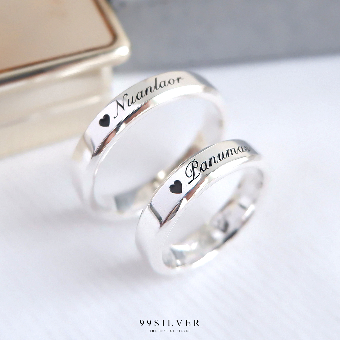 แหวนเงินแท้หน้าเรียบ 4 มิลลิเมตร ขอบลบมุม ตัดเฉียง เนื้อตัน