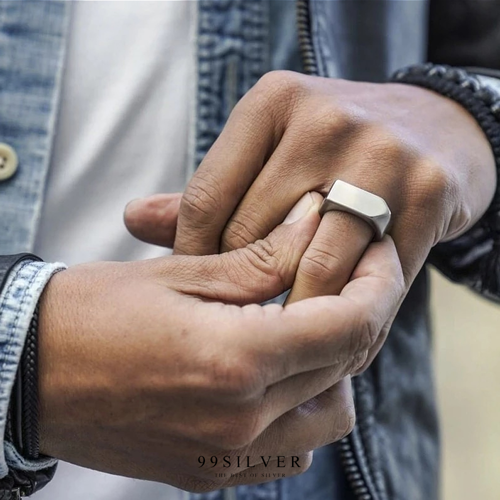 แหวนสแตนเลส Bullet Ring จากหนังเรื่อง คือเธอ (Bad Romio) 