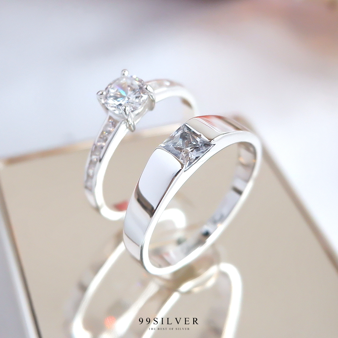 แหวนคู่รัก เพชรเม็ดเหลี่ยม Diamond Cut และเพชรชู 5 มิลลิเมตร