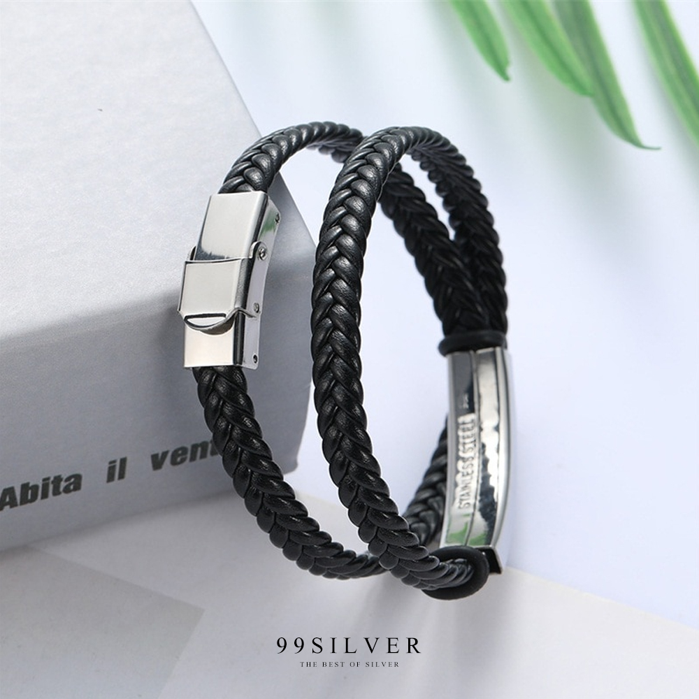 สร้อยข้อมือหนัง แบบไขว้ พร้อมหน้าเลสสีเงิน ทรงเหลี่ยม สลักอักษรได้