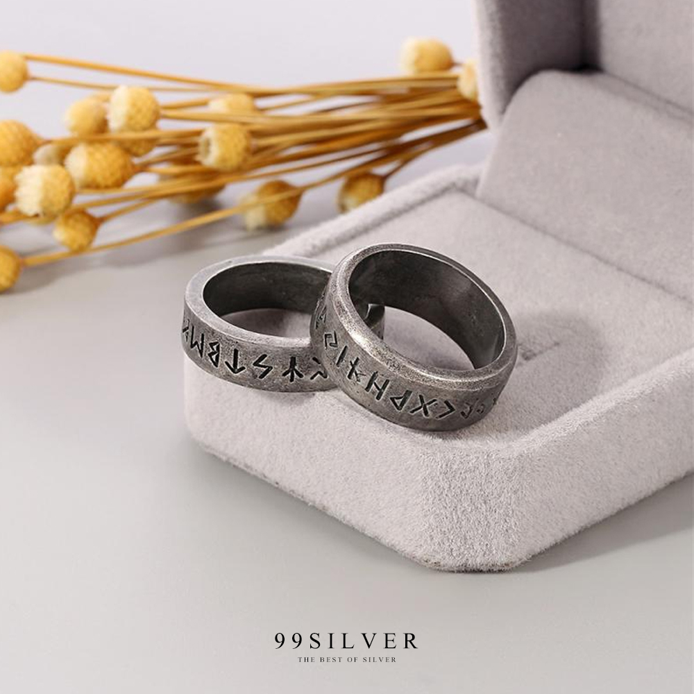 แหวน Odin Rune Ring เป็นแหวนชาวชนเผ่าไวกิ้งที่มีความเชื่อในสัญลักษณ์ Rune