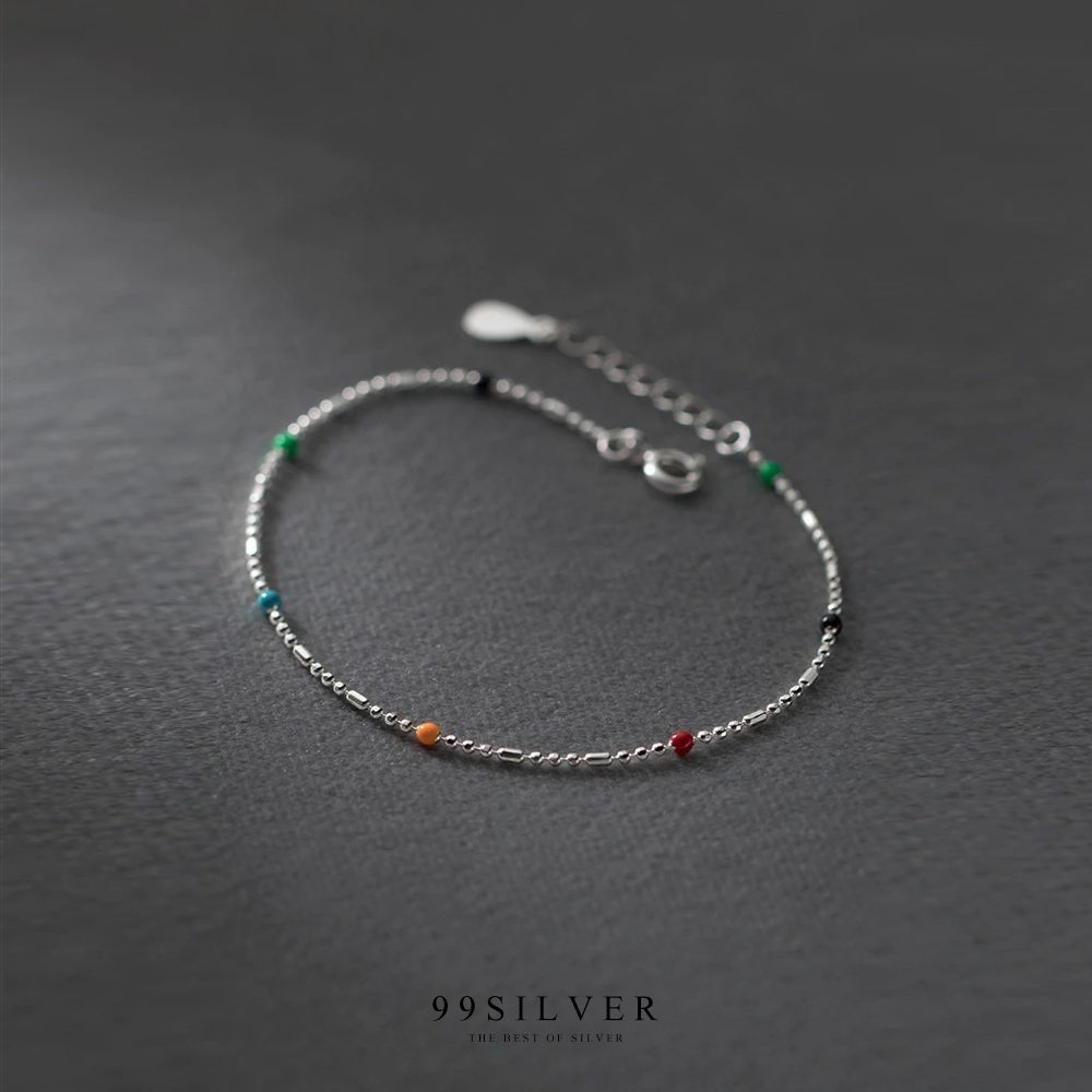 สร้อยข้อมือลูกปัดเงินจิ๋วสี Rainbow น่ารักใส่แมชกับชุดไปเที่ยวน่ารักเลยจ้า