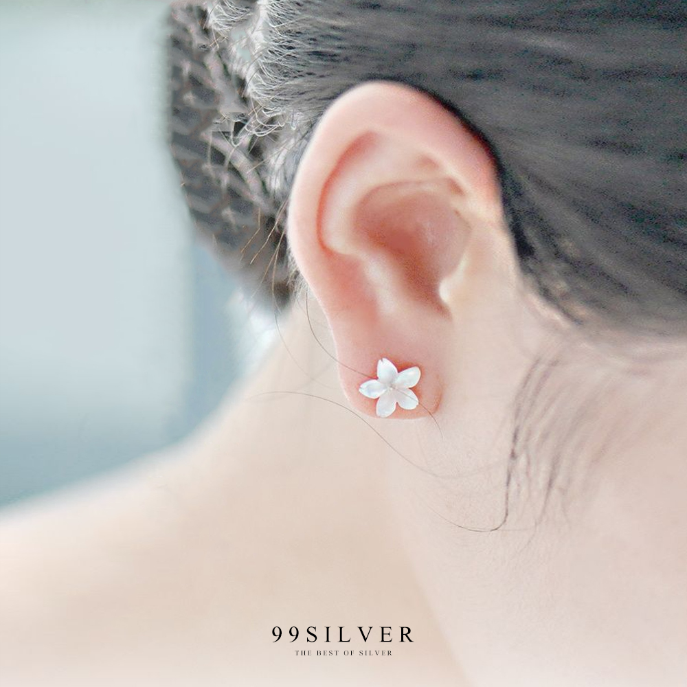  ต่างหูดอกซากุระ  Cherry Blossom สีชมพูหวานๆ ตัวดอกทำจากมุก