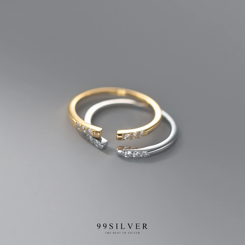 แหวนเพชร Equisite ตัวเรือนเงินแท้ ปลายเพชรข้างละ 3 เม็ด แบบ Free size 