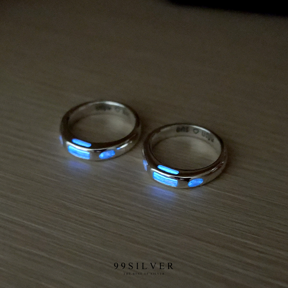 แหวนทริเทรี่ยม (Tritium) สารเรืองแสง ฝังลงตัวเรือนเงินแท้หน้าแหวน 4 มม แบบโค้ง