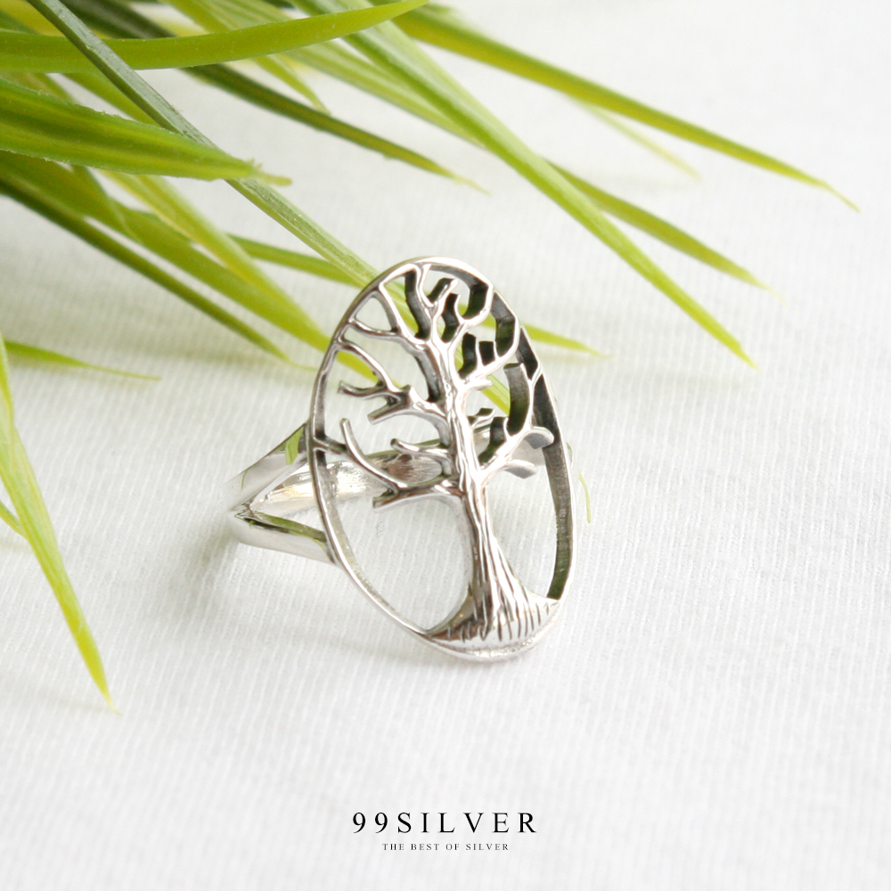 The ring of Oak tree of life แหวนต้นโอ๊คแห่งชีวิตที่ยืนยาว