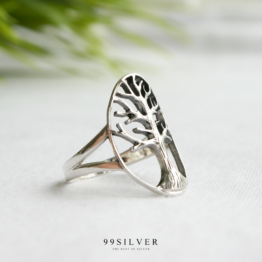 The ring of Oak tree of life แหวนต้นโอ๊คแห่งชีวิตที่ยืนยาว